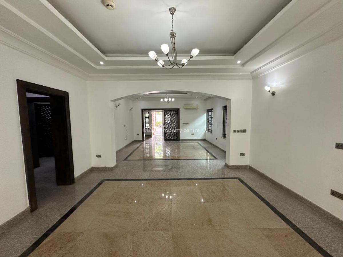 Luxurious 4 Bedroom Massive Detached Duplex,bq, Serene Neighborhood, Maitama Extenion. Inside a Gated Community, Maitama District, Abuja, Detached Duplex for Sale