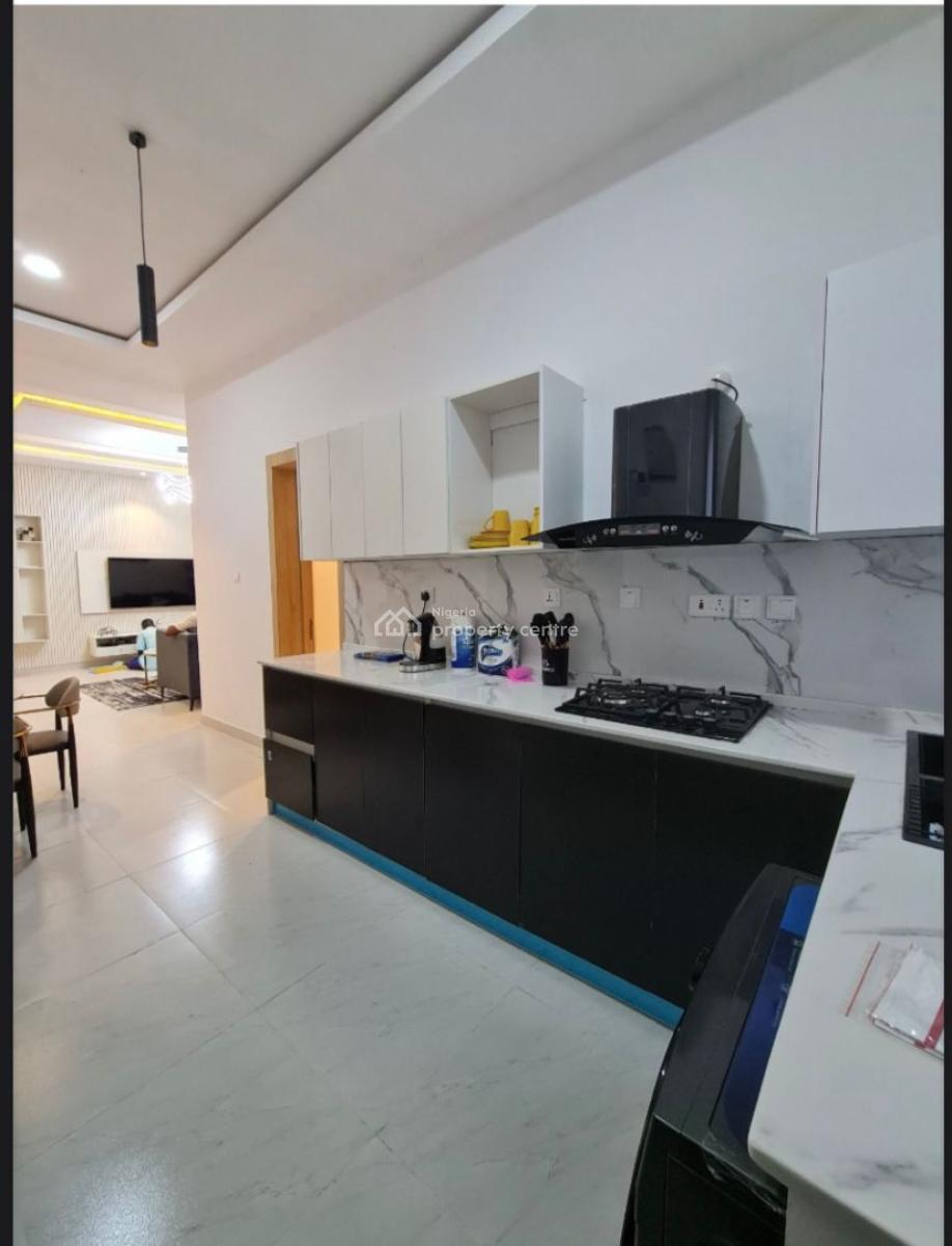 Fully Furnished, Serviced 1 Bedroom Apartment with Rooftop, Lekki Phase1, Lekki Phase 1, Lekki, Lagos, Flat / Apartment for Sale