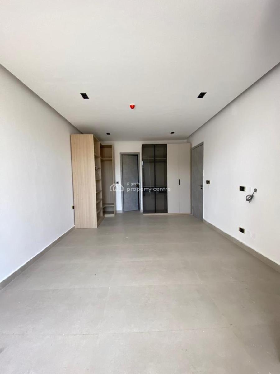 Luxury 3 Bedroom Apartment (elevator/pool/gym), Lekki Phase 1, Lekki, Lagos, Flat / Apartment for Sale