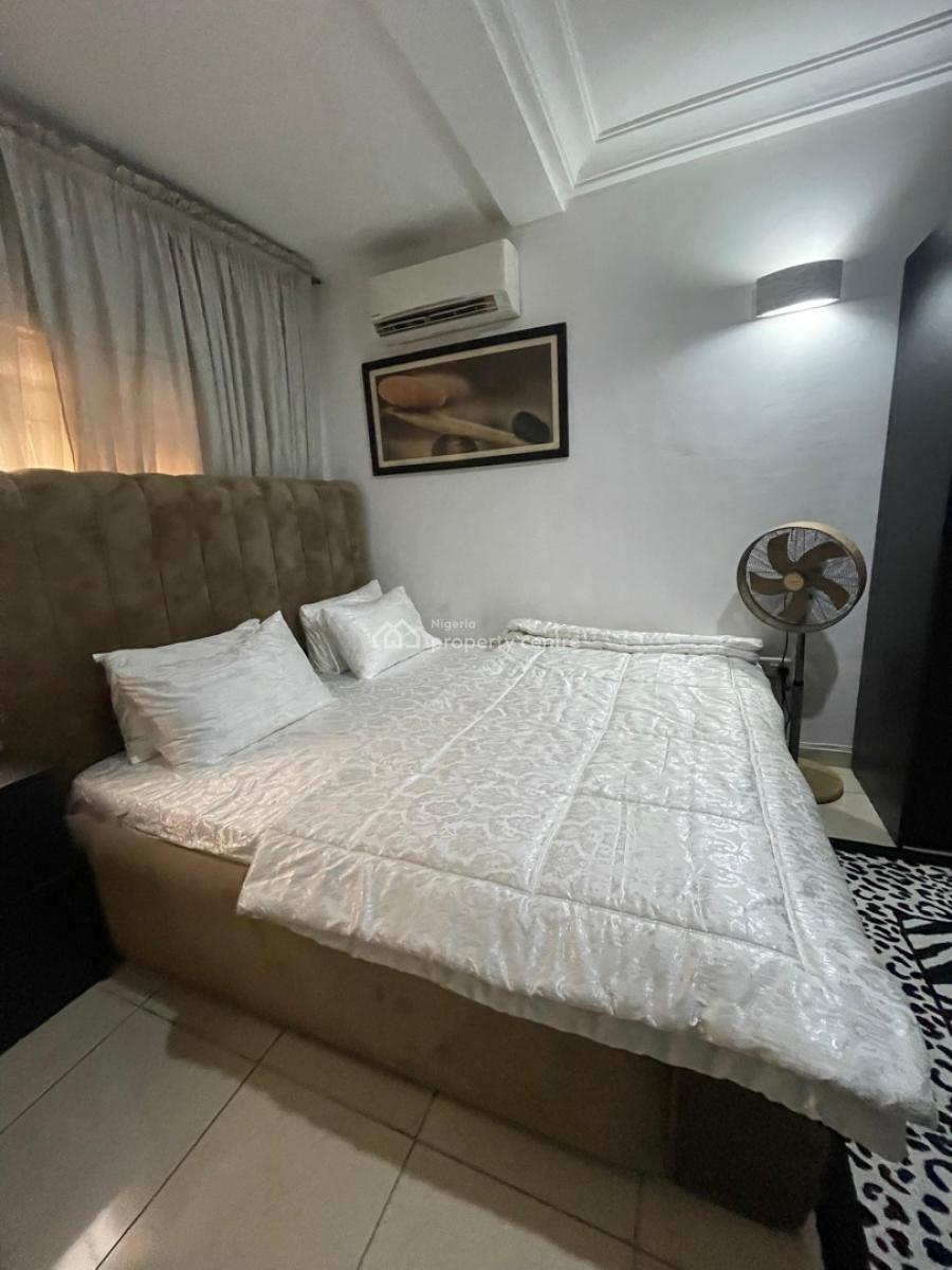 Luxurious 1 Bedroom Serviced & Furnished Apartment, Inverter,,wi-fi, Serene and Well Secured Neighborhood, Katampe Extension, Katampe, Abuja, Flat / Apartment for Rent