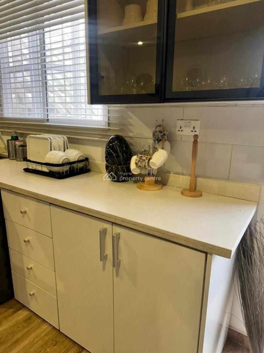 Luxurious 1 Bedroom Serviced & Furnished Apartment, Inverter,,wi-fi, Serene and Well Secured Neighborhood, Katampe Extension, Katampe, Abuja, Flat / Apartment for Rent