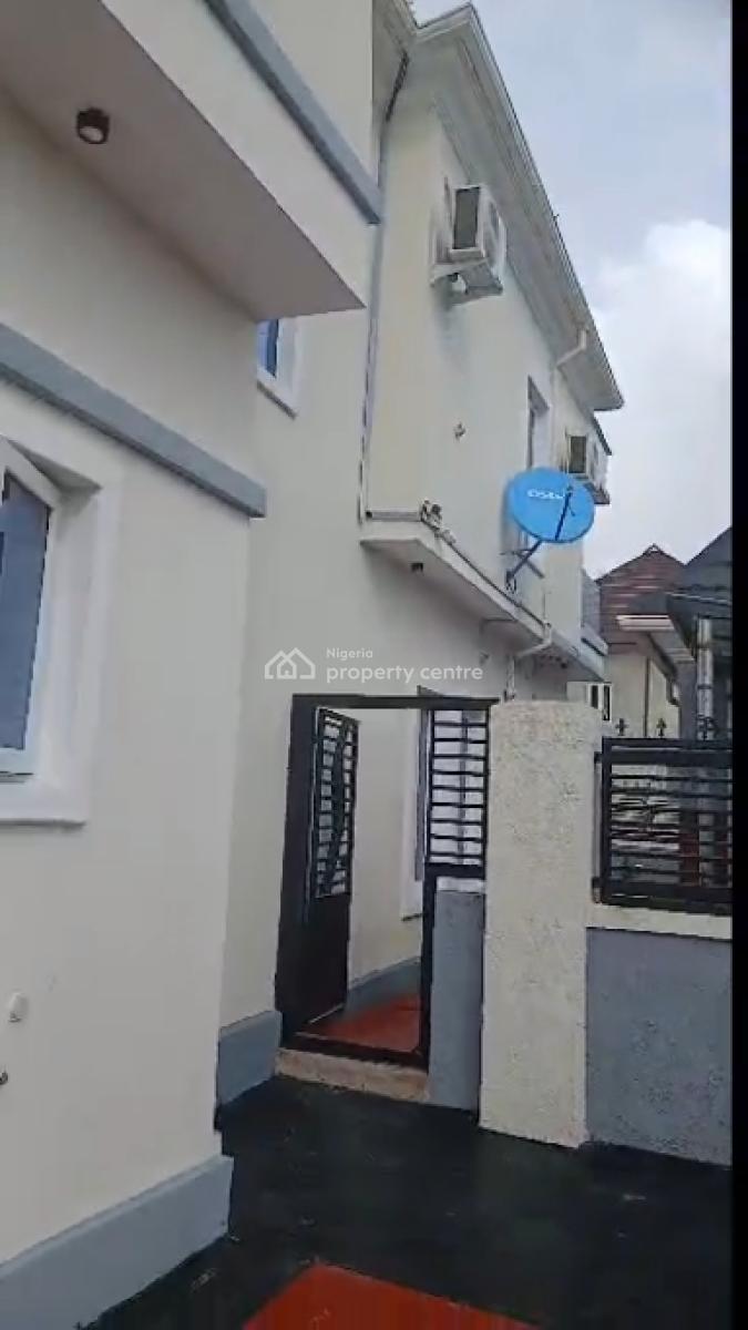 Well Maintained Mini Flat, Lakowe, Awoyaya, Ibeju Lekki, Lagos, Mini Flat (room and Parlour) for Rent