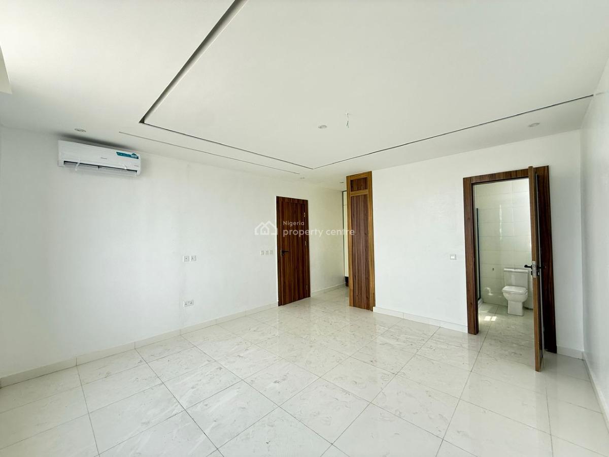 Contemporary 2 Bed Apartment with Elevator , Pool & Gym ️, Lekki Phase 1, Lekki, Lagos, Flat / Apartment for Sale