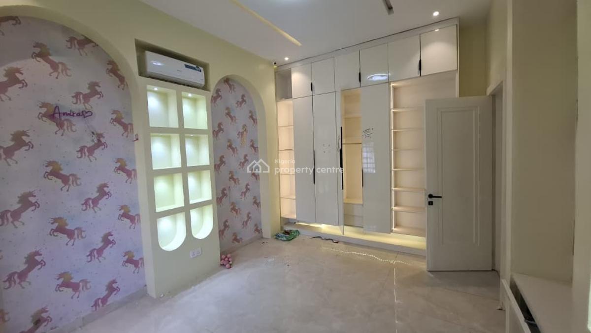 6 Bedroom Fully Detached Duplex, Guzape District, Abuja, House for Sale