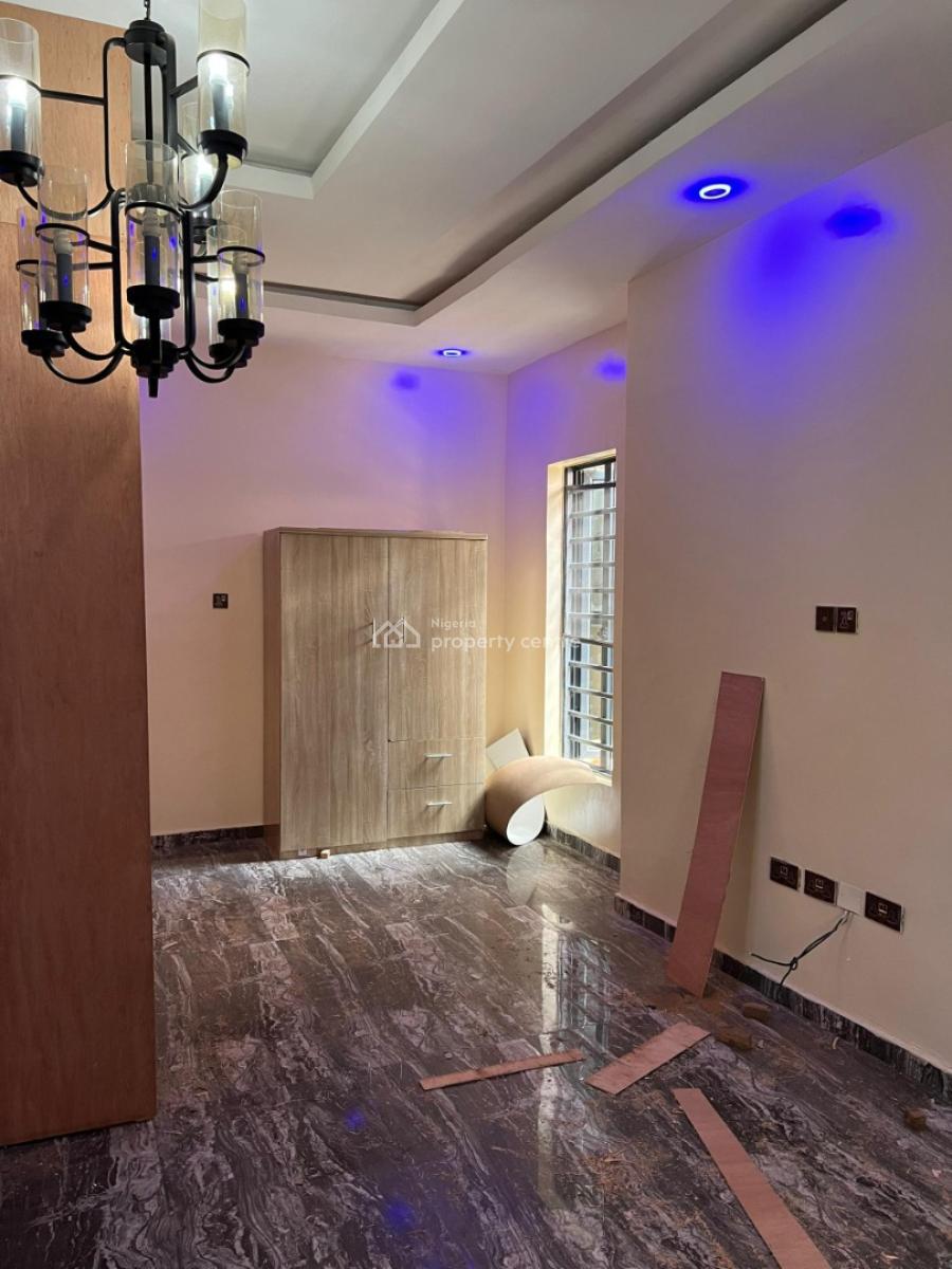 Big Studio Flat Apartment Downstairs with a Private Open Plan Kitchen, Chevron Alternative, Lekki Phase 1, Lekki, Lagos, Self Contain (single Rooms) for Rent