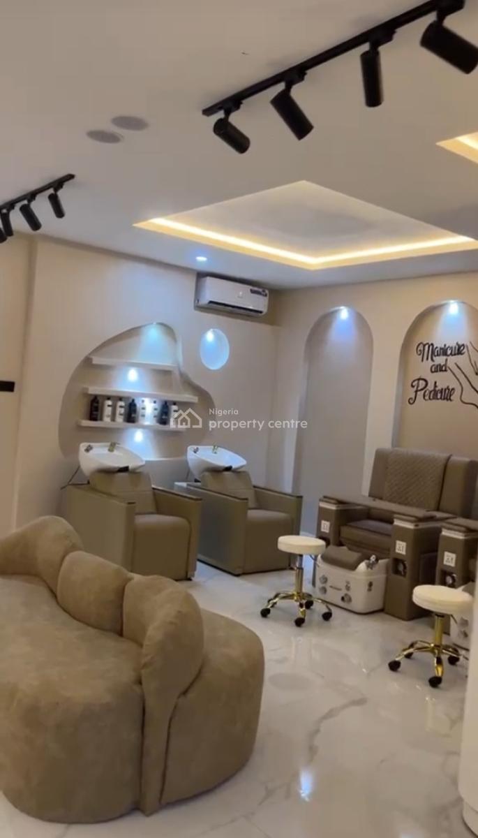 Luxury Fully Furnished &functional Spa/saloon in 5bedroom Duplex with, Jahi Gilmore Tarred Rd, Jahi, Abuja, Terraced Duplex for Rent