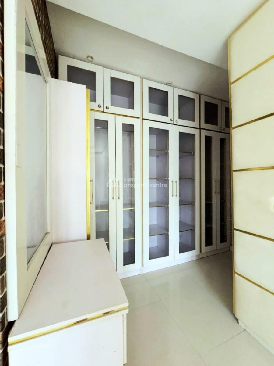 Spacious 4-bedroom Semi-detached House, Itire-ikate, Surulere, Lagos, Semi-detached Duplex for Rent