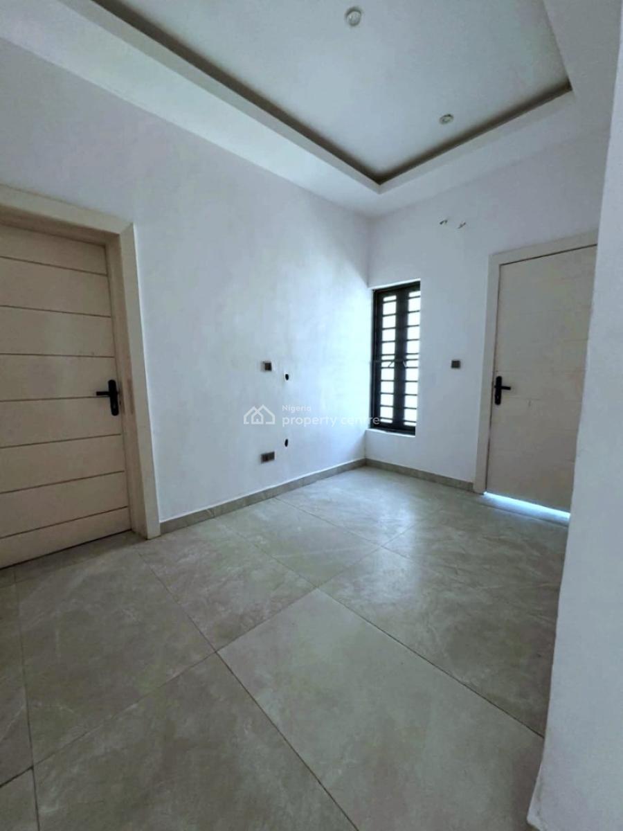 Spacious 4-bedroom Semi-detached House, Itire-ikate, Surulere, Lagos, Semi-detached Duplex for Rent