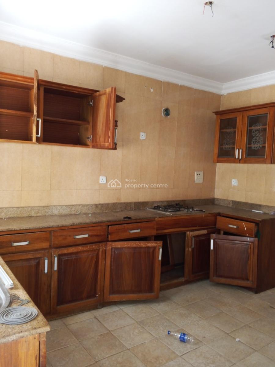 4 Bedroom Semi Detached House Sitting on Over 310 Square Meters, Osapa, Lekki, Lagos, Semi-detached Duplex for Sale