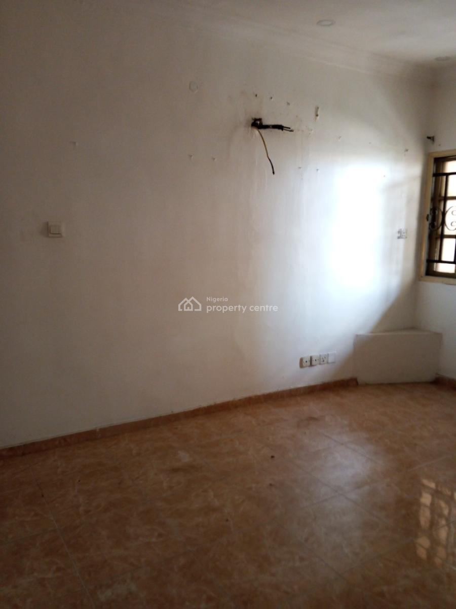 4 Bedroom Semi Detached House Sitting on Over 310 Square Meters, Osapa, Lekki, Lagos, Semi-detached Duplex for Sale