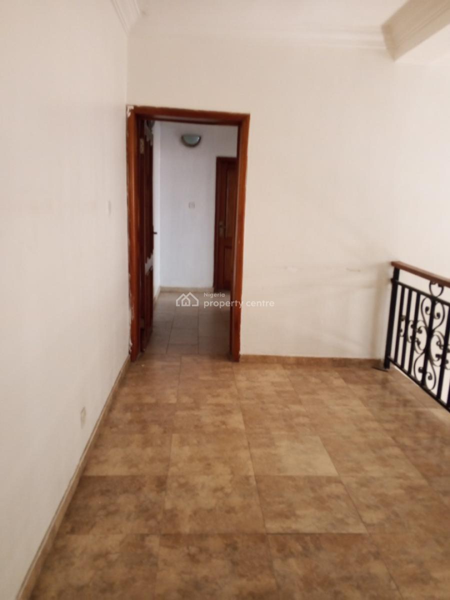 4 Bedroom Semi Detached House Sitting on Over 310 Square Meters, Osapa, Lekki, Lagos, Semi-detached Duplex for Sale