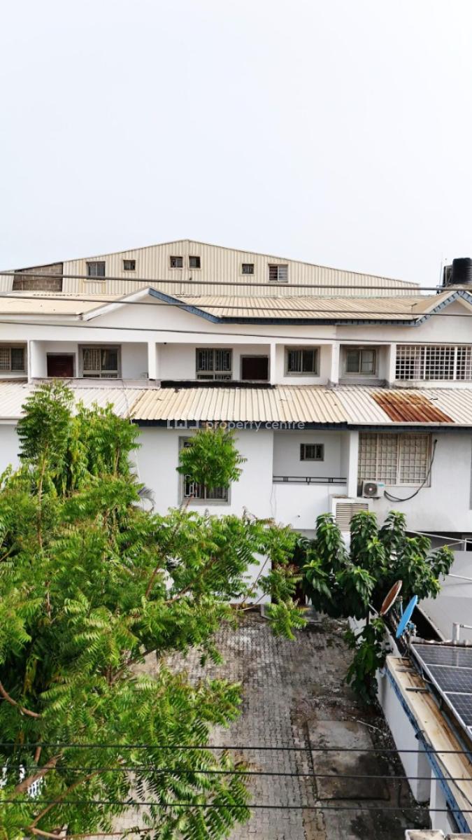 Well Capacious 4 Bedroom Private Terraced  Duplex with Bq & Gate House, Lekki Phase 1, Lekki, Lagos, Terraced Duplex for Sale