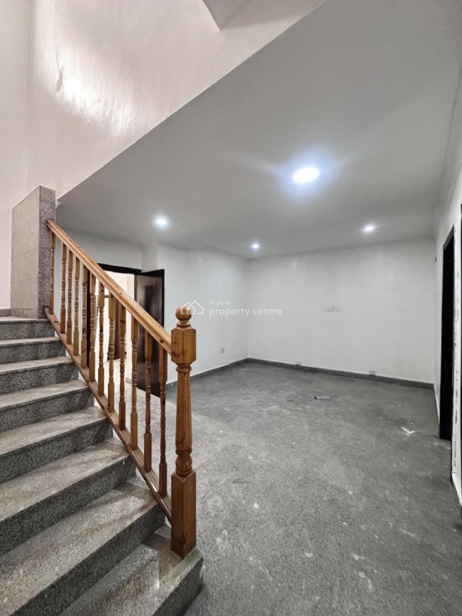 Well Capacious 4 Bedroom Private Terraced  Duplex with Bq & Gate House, Lekki Phase 1, Lekki, Lagos, Terraced Duplex for Sale