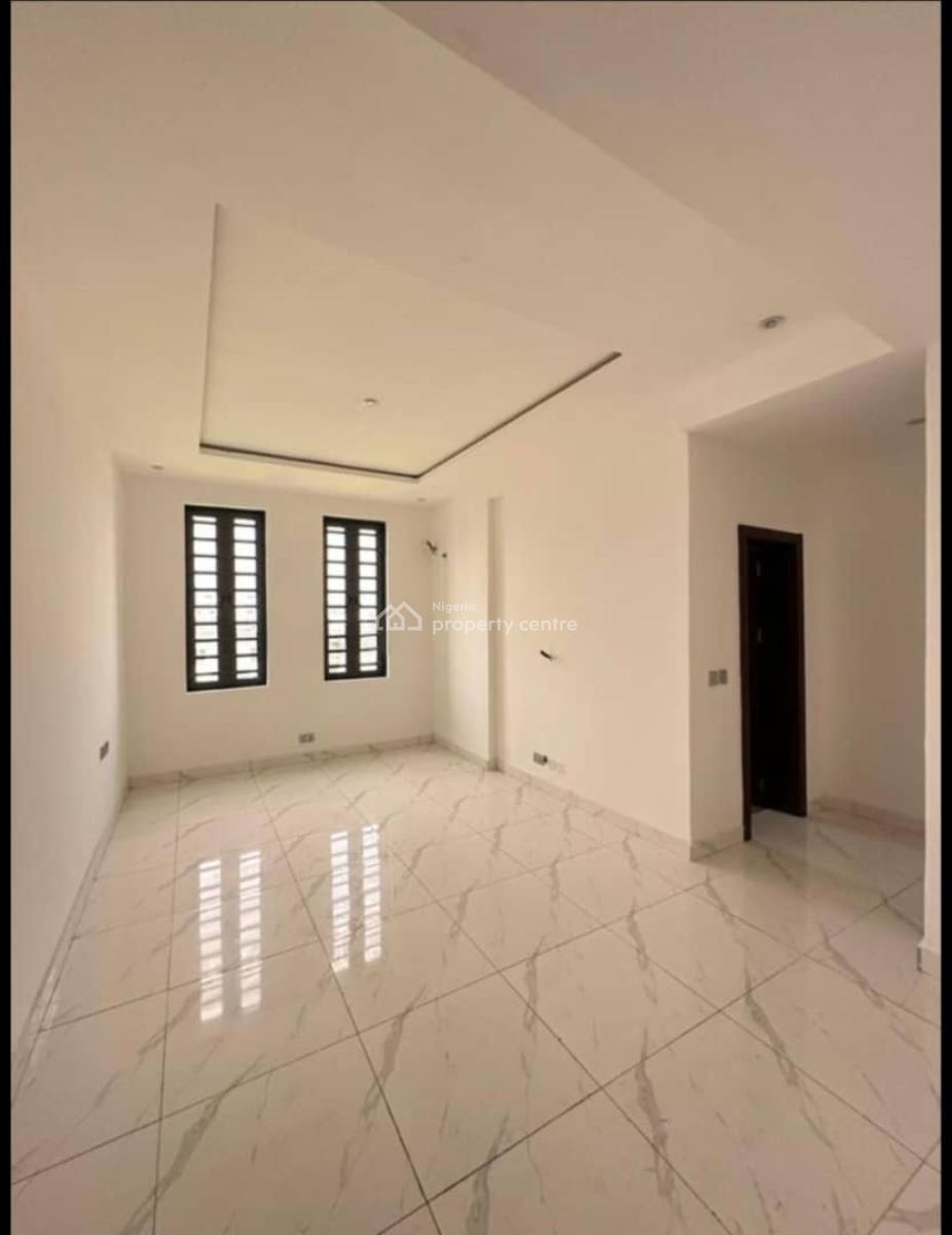 Contemporary 2 Bedroom Apartment, Off Freedom Way, Lekki Phase 1, Lekki, Lagos, Flat / Apartment for Rent