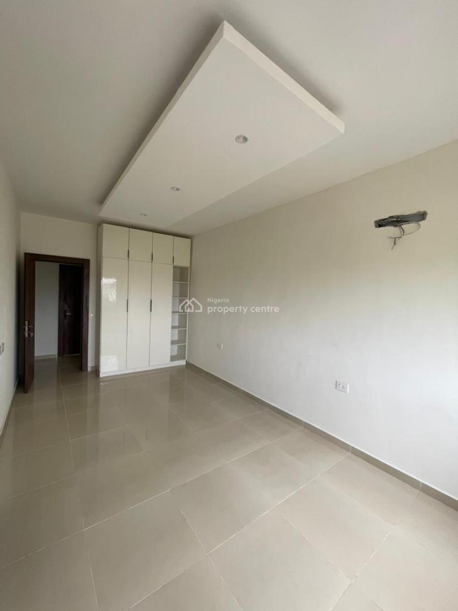 Spacious 3 Bedroom Flat with a Bq, Off Ajose Adeogun Street, Victoria Island (vi), Lagos, Flat / Apartment for Rent