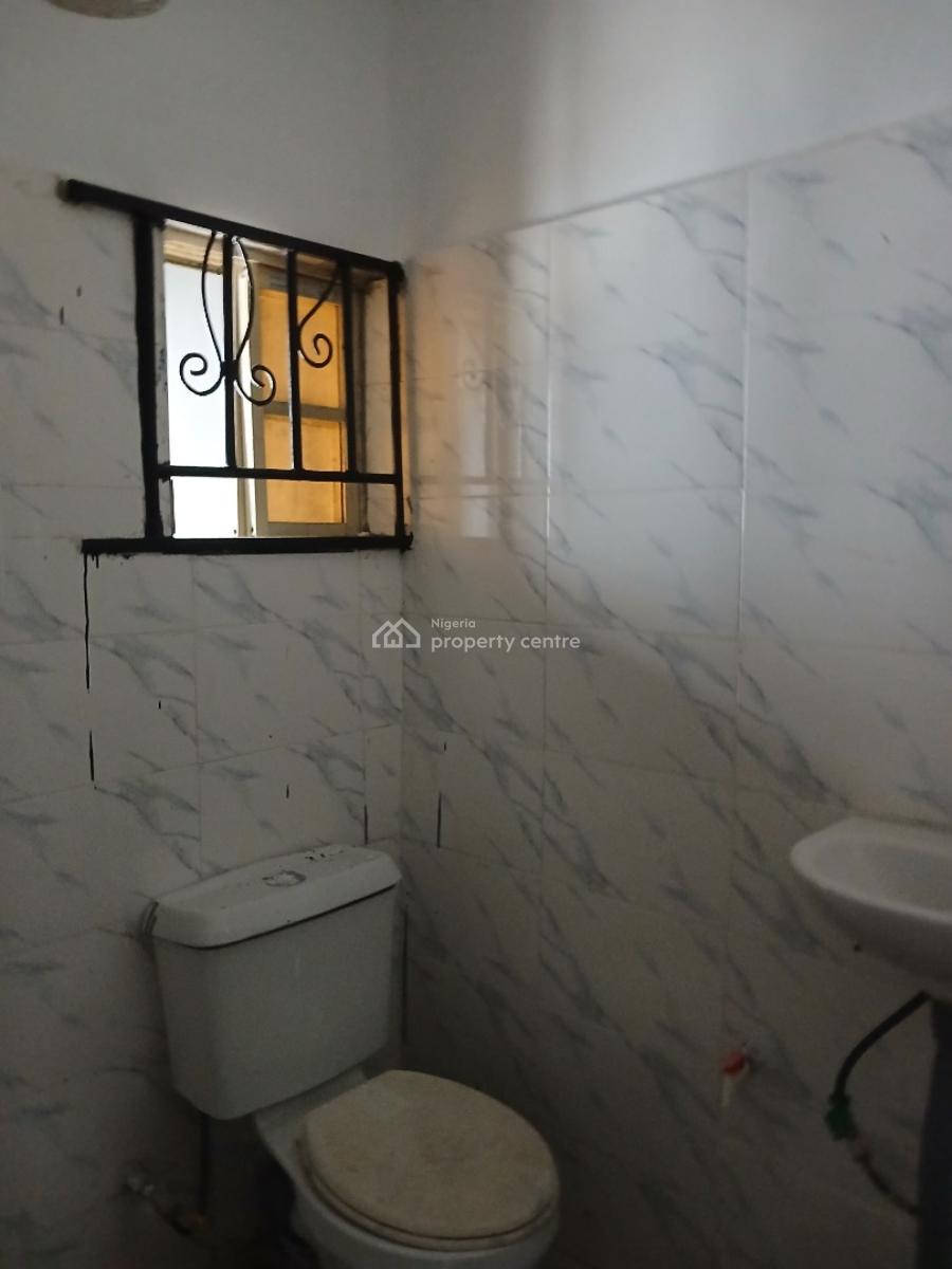 1 Bedroom Flat, Mobil Road Ilaje Ajah, Ilaje, Ajah, Lagos, Mini Flat (room and Parlour) for Rent