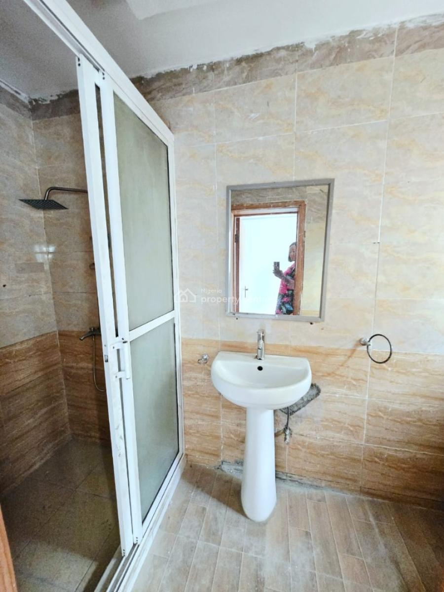 Newly Renovated 3 Bedroom Apartment, Chevron Drive, Lekki, Lagos, Flat / Apartment for Rent