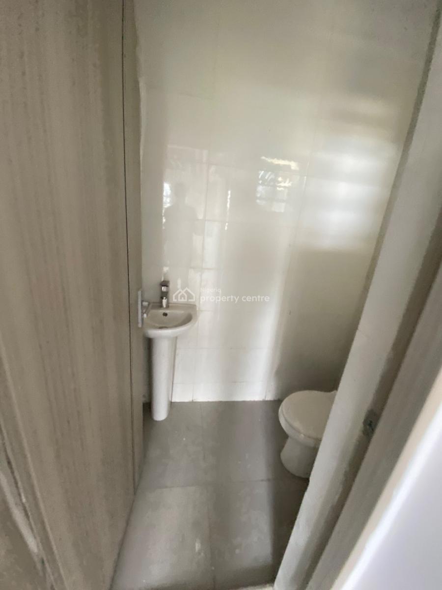 Executive 2bedroom Flat, Eko Akete, Abijo, Lekki, Lagos, Flat / Apartment for Rent