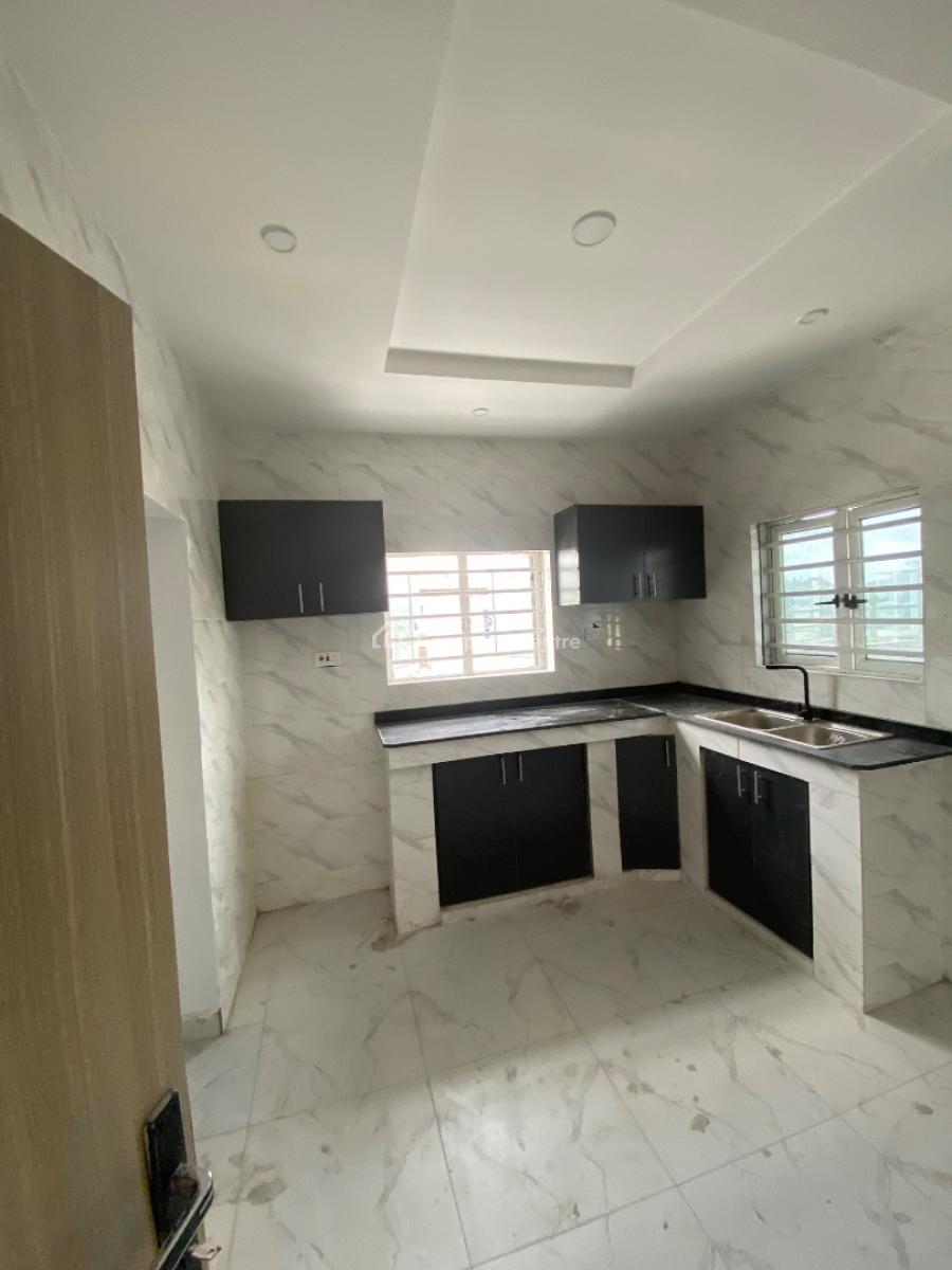 Executive 2bedroom Flat, Eko Akete, Abijo, Lekki, Lagos, Flat / Apartment for Rent