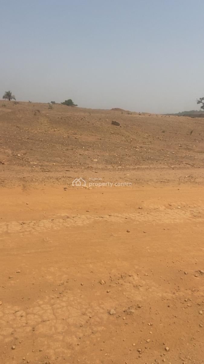 3 Bedrooms Terraced Duplex, Along Burun Expressway, After Kubusa, Apo, Abuja, Residential Land for Sale