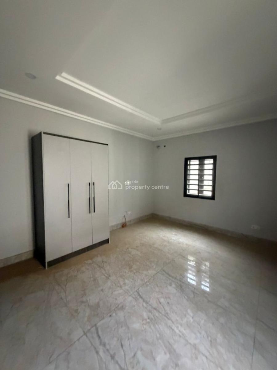 Well-maintained 2-bedroom Apartment Located on The 2nd Floor, Utako, Abuja, Flat / Apartment for Rent