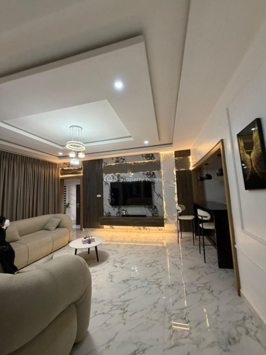 Well-furnished 2-bedroom Apartment Located in a Secure and Accessible, Wuye, Abuja, Flat / Apartment for Rent