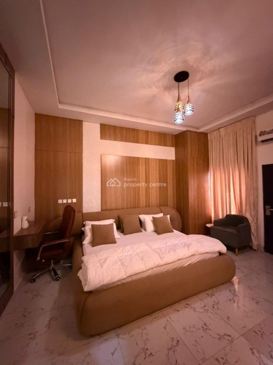 Well-furnished 2-bedroom Apartment Located in a Secure and Accessible, Wuye, Abuja, Flat / Apartment for Rent