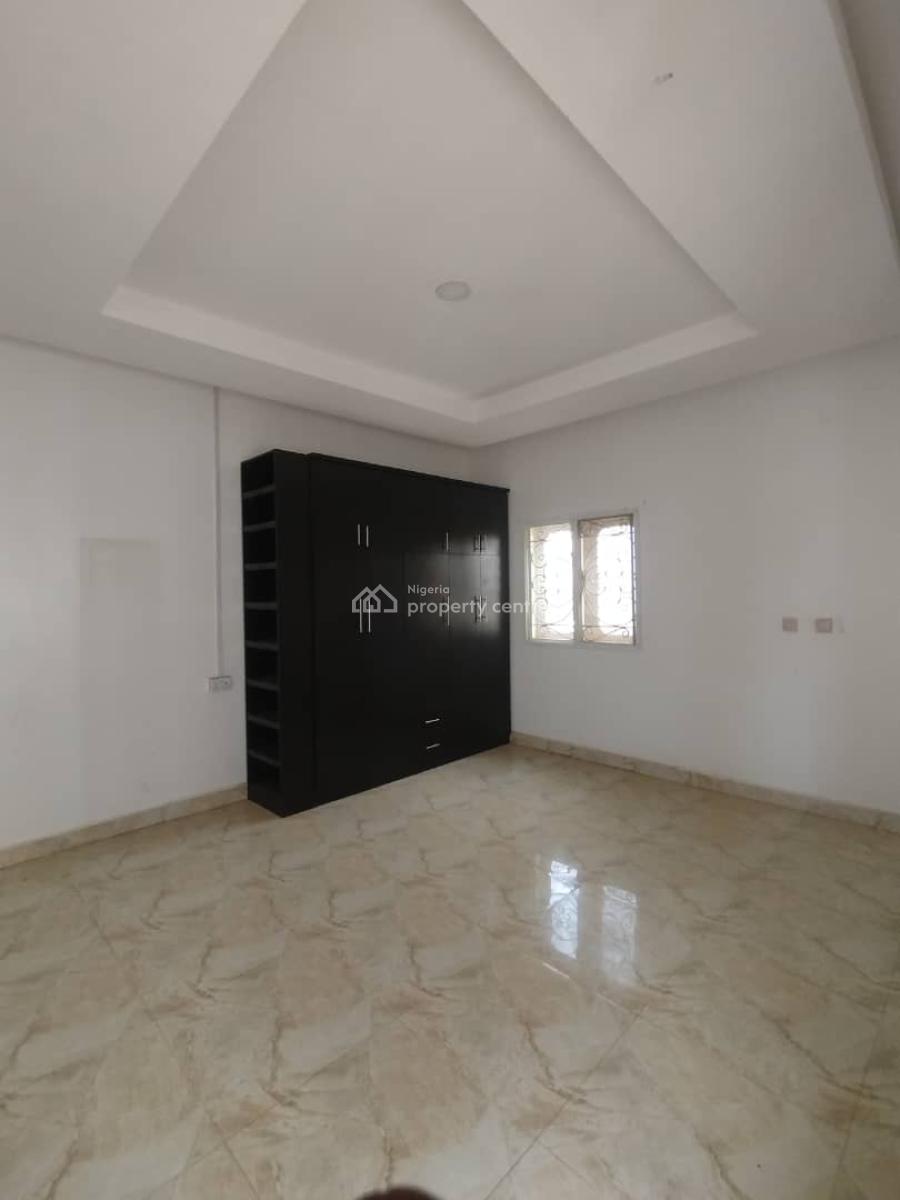 Standard 3bedroom Flat on The Second Floor, Jahi, Abuja, Flat / Apartment for Rent