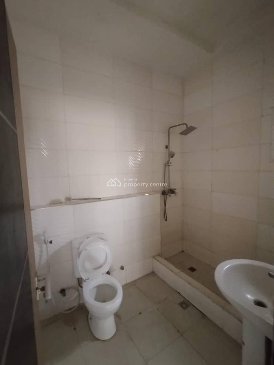 Standard 3bedroom Flat on The Second Floor, Jahi, Abuja, Flat / Apartment for Rent