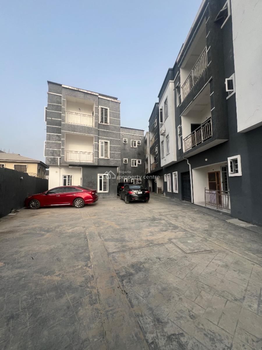 Standard 2 Bedroom Apartment in a Secured Neighborhood, Off Ologufe Road, Awoyaya, Ibeju Lekki, Lagos, Flat / Apartment for Rent