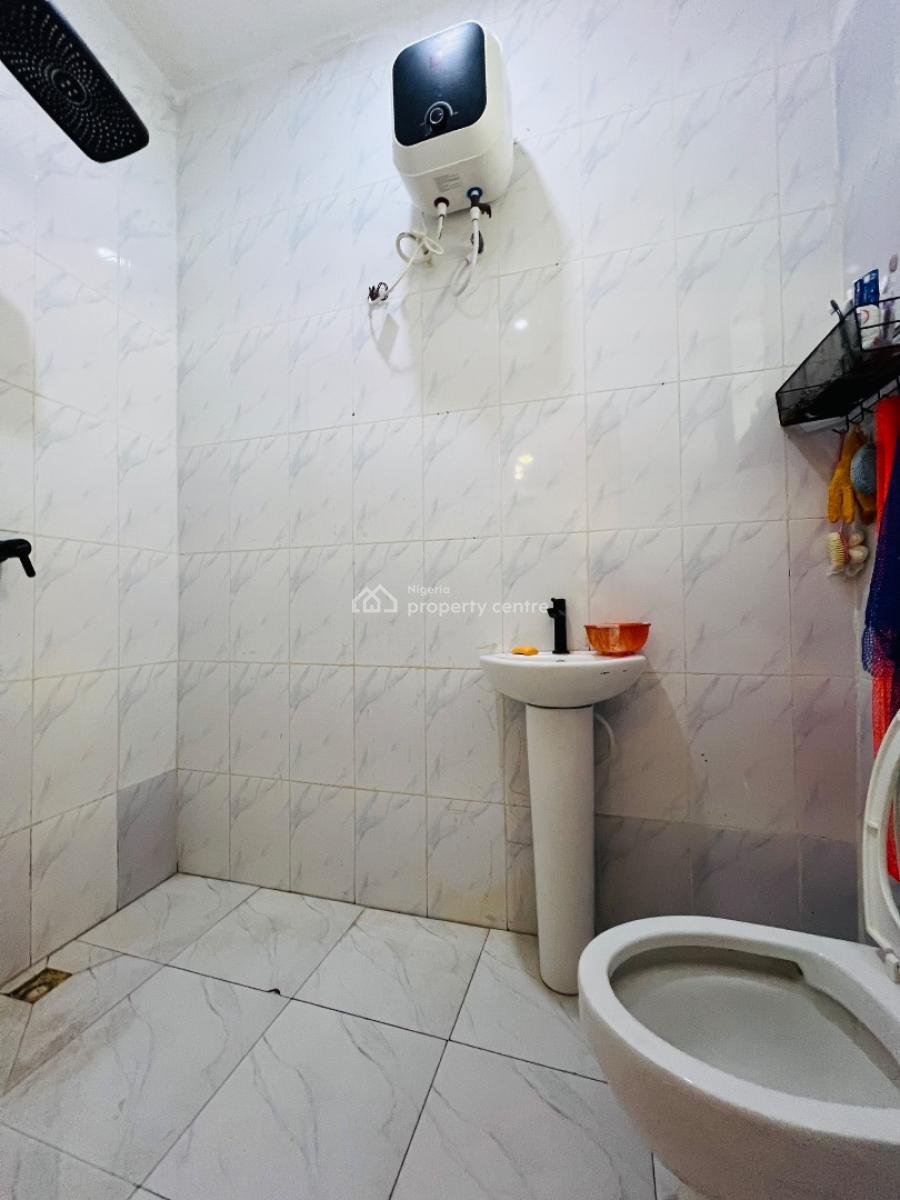 Standard 2 Bedroom Apartment in a Secured Neighborhood, Off Ologufe Road, Awoyaya, Ibeju Lekki, Lagos, Flat / Apartment for Rent