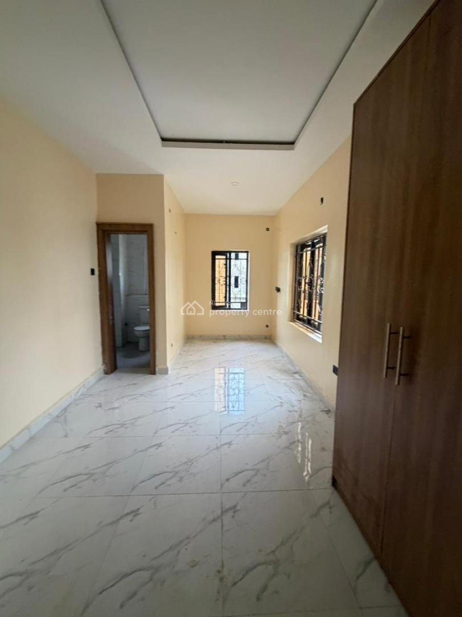 Well-maintained 2-bedroom Apartment Located in a Serene and Accessible, Jahi, Abuja, Flat / Apartment for Rent