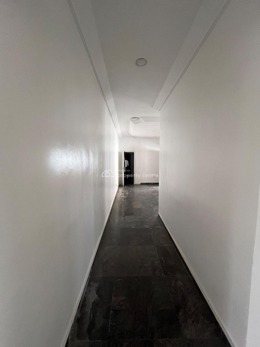 Standard Commercial 2bed Apartment Available in a Very Busy Road, Lekki Phase 1, Lekki, Lagos, Office Space for Rent