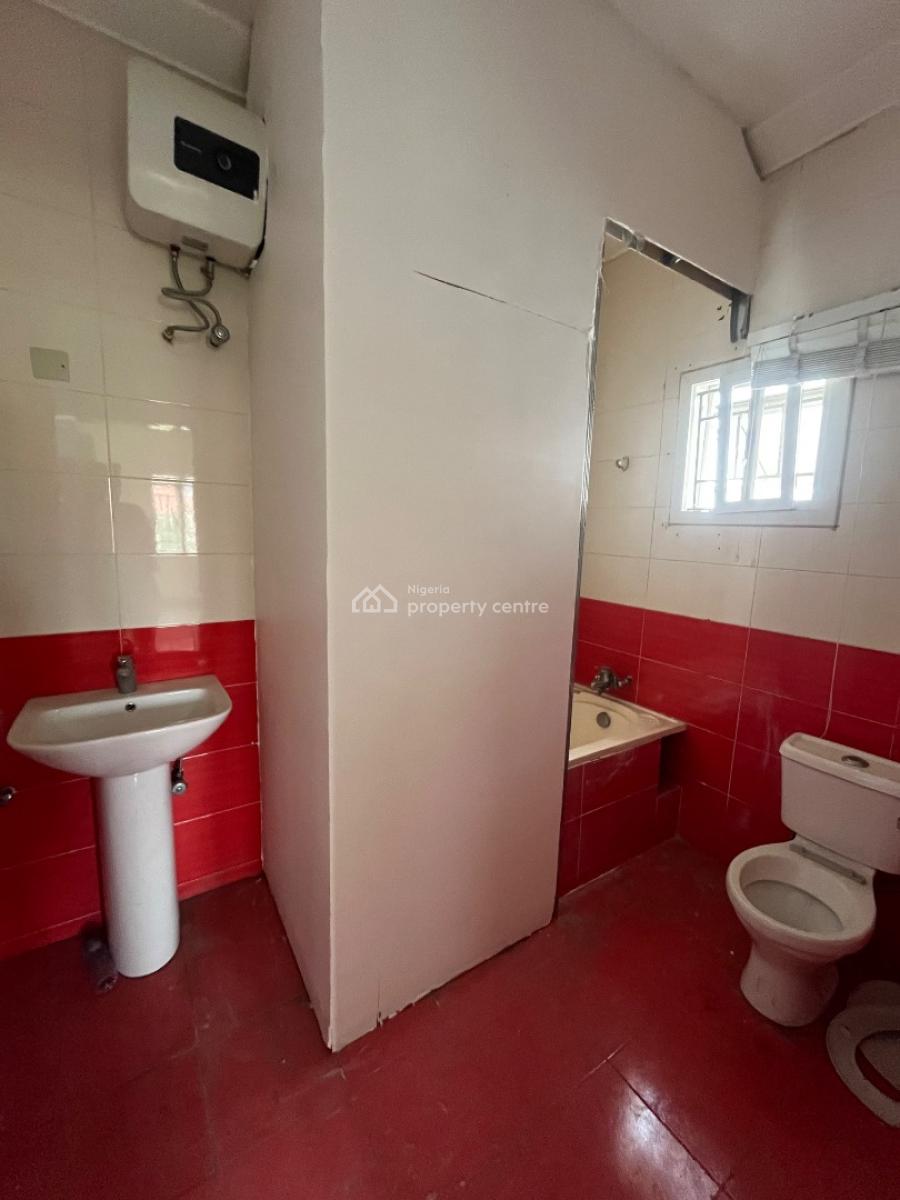 Standard Commercial 2bed Apartment Available in a Very Busy Road, Lekki Phase 1, Lekki, Lagos, Office Space for Rent