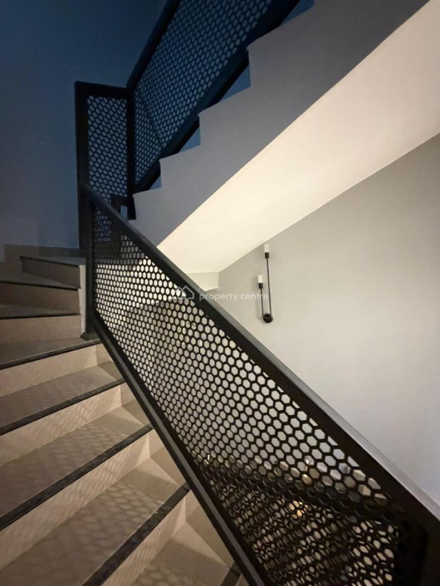 Luxury Finished 4-bedroom Terrace Duplex with Bq, Guzape District, Abuja, Terraced Duplex for Sale
