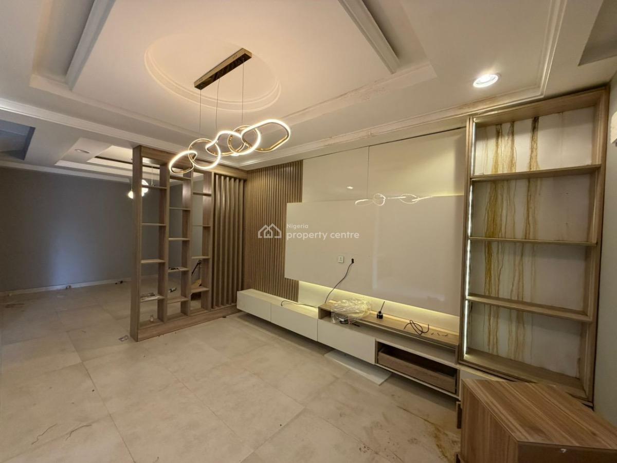 Luxury Finished 4-bedroom Terrace Duplex with Bq, Guzape District, Abuja, Terraced Duplex for Sale