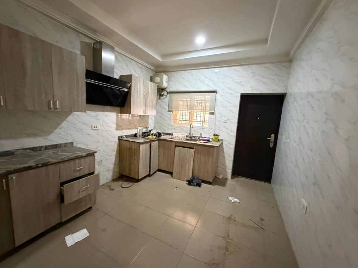 Luxury Finished 4-bedroom Terrace Duplex with Bq, Guzape District, Abuja, Terraced Duplex for Sale