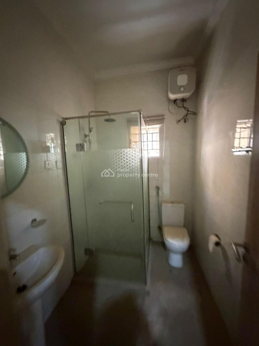 Luxury Finished 4-bedroom Terrace Duplex with Bq, Guzape District, Abuja, Terraced Duplex for Sale