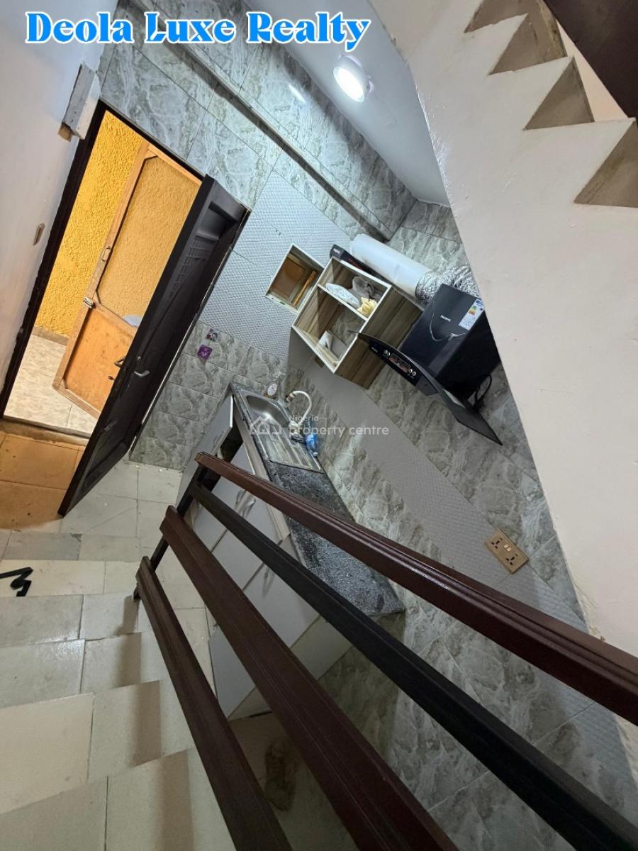 a Nice and Spacious 1 Bedrooms Apartment, Off Admiralty Way, Lekki Phase 1, Lekki, Lagos, Mini Flat (room and Parlour) for Rent
