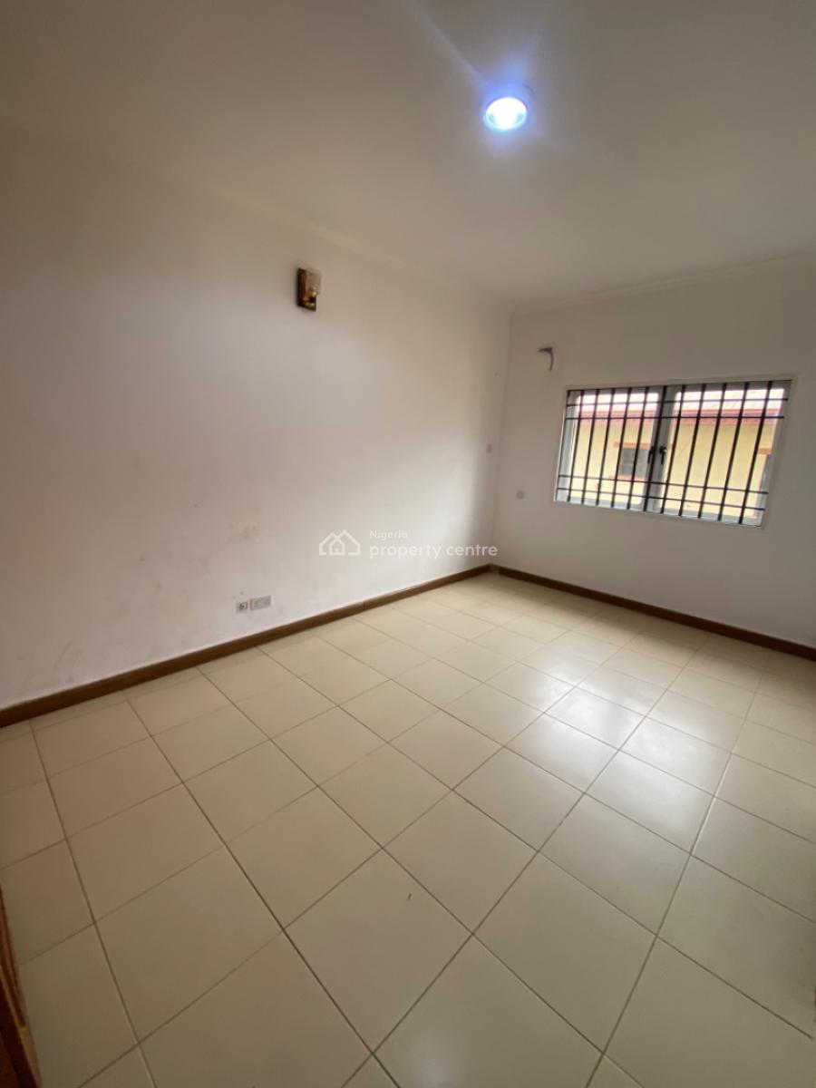 a Penthouse 4 Bedrooms with a Room Bq, Admiralty Lekki, Lekki Phase 1, Lekki, Lagos, Flat / Apartment for Rent