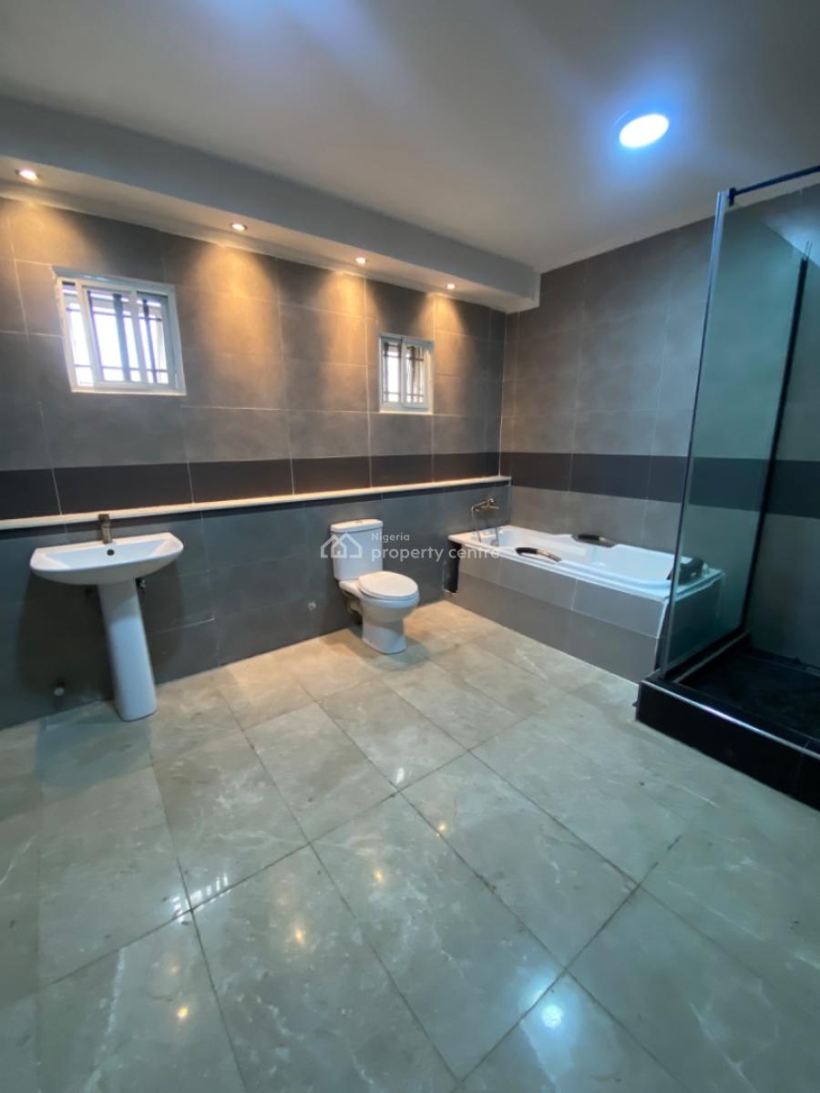 a Penthouse 4 Bedrooms with a Room Bq, Admiralty Lekki, Lekki Phase 1, Lekki, Lagos, Flat / Apartment for Rent