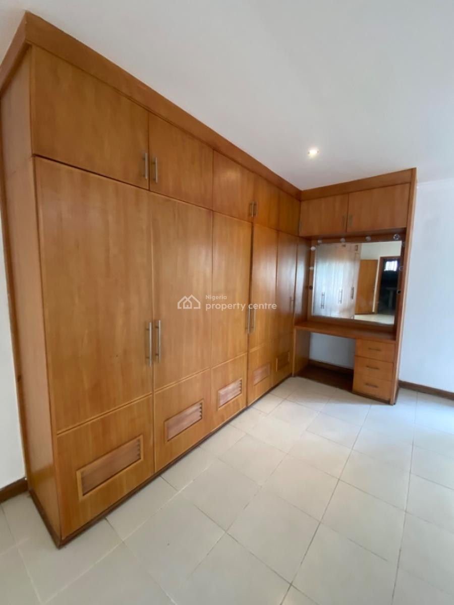 a Penthouse 4 Bedrooms with a Room Bq, Admiralty Lekki, Lekki Phase 1, Lekki, Lagos, Flat / Apartment for Rent