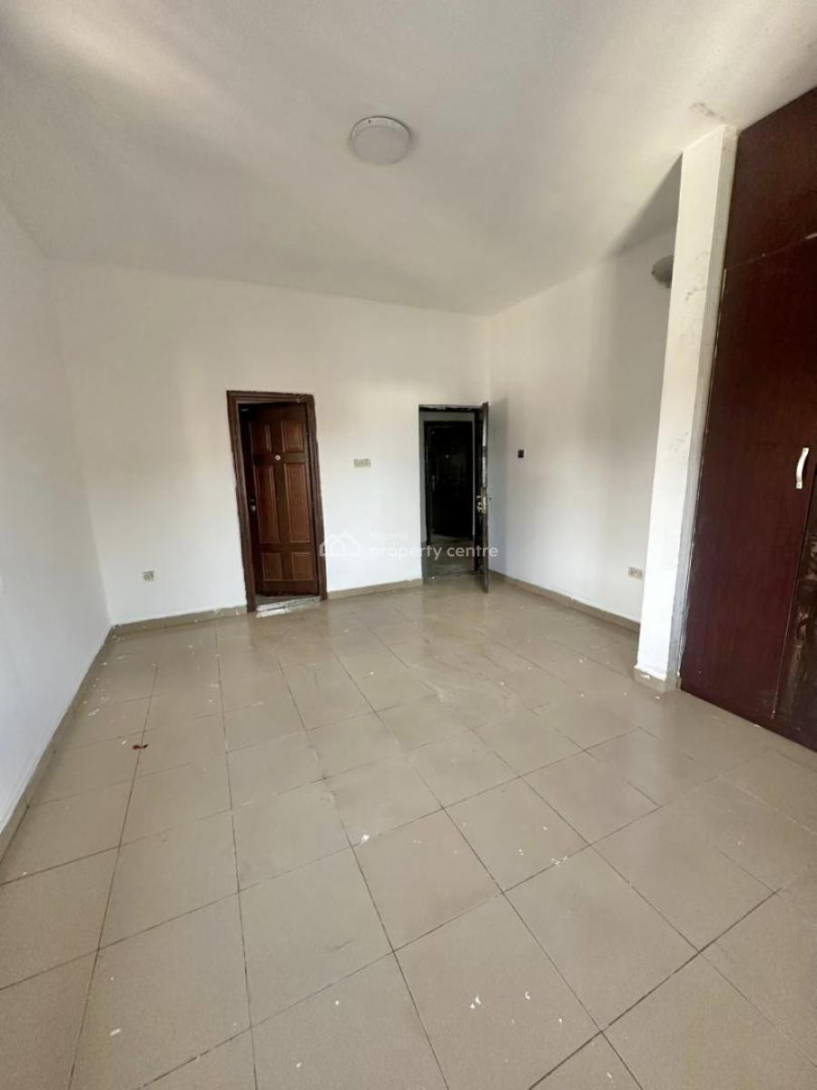 Well Maintained 1 Bedroom Self Contained, Osapa, Lekki, Lagos, Self Contain (single Rooms) for Rent