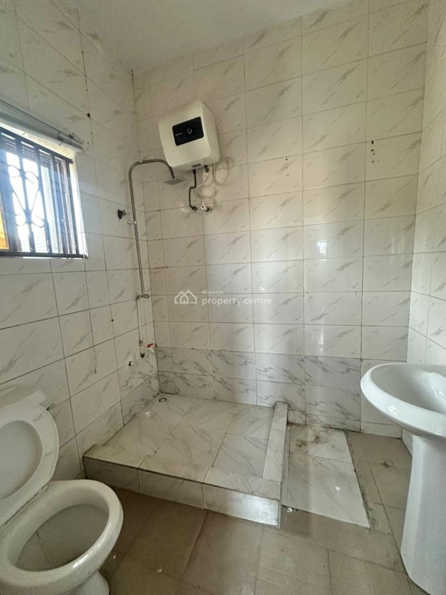 Well Maintained 1 Bedroom Self Contained, Osapa, Lekki, Lagos, Self Contain (single Rooms) for Rent