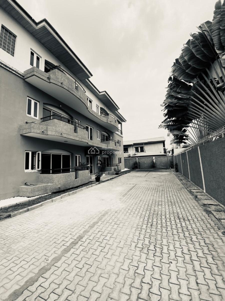 Serviced 3 Bedrooms Apartments with Bq, Lekki Phase One, Lekki Phase 1, Lekki, Lagos, Flat / Apartment for Rent
