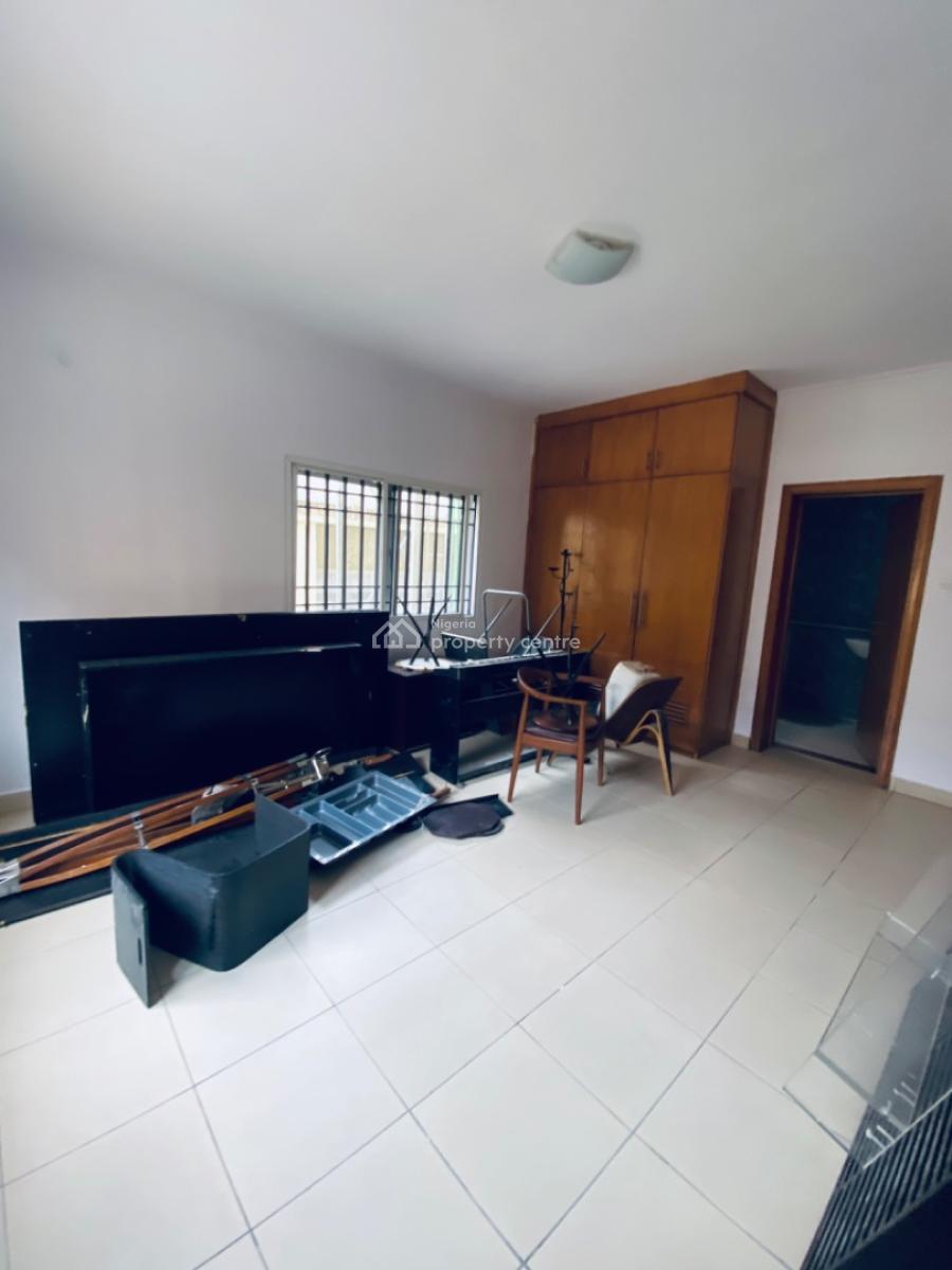 Serviced 3 Bedrooms Apartments with Bq, Lekki Phase One, Lekki Phase 1, Lekki, Lagos, Flat / Apartment for Rent
