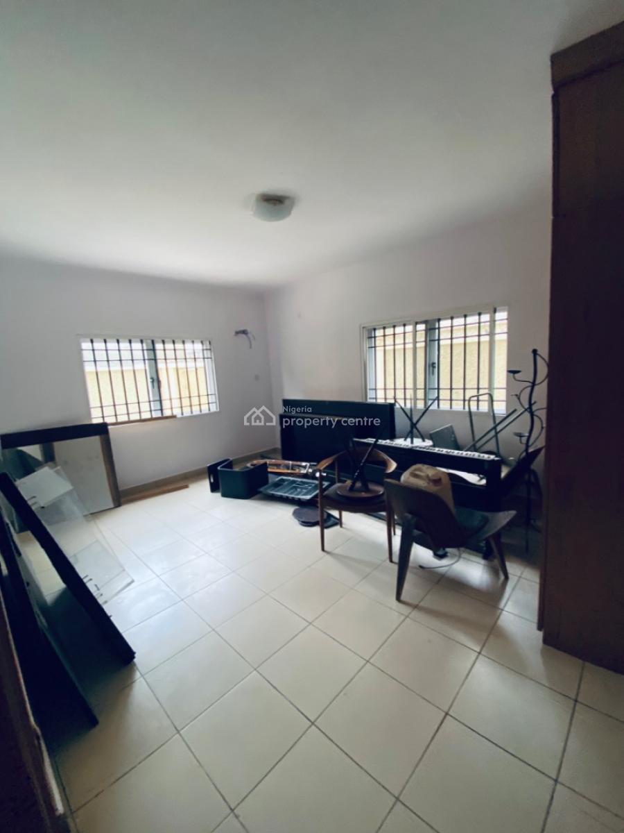 Serviced 3 Bedrooms Apartments with Bq, Lekki Phase One, Lekki Phase 1, Lekki, Lagos, Flat / Apartment for Rent