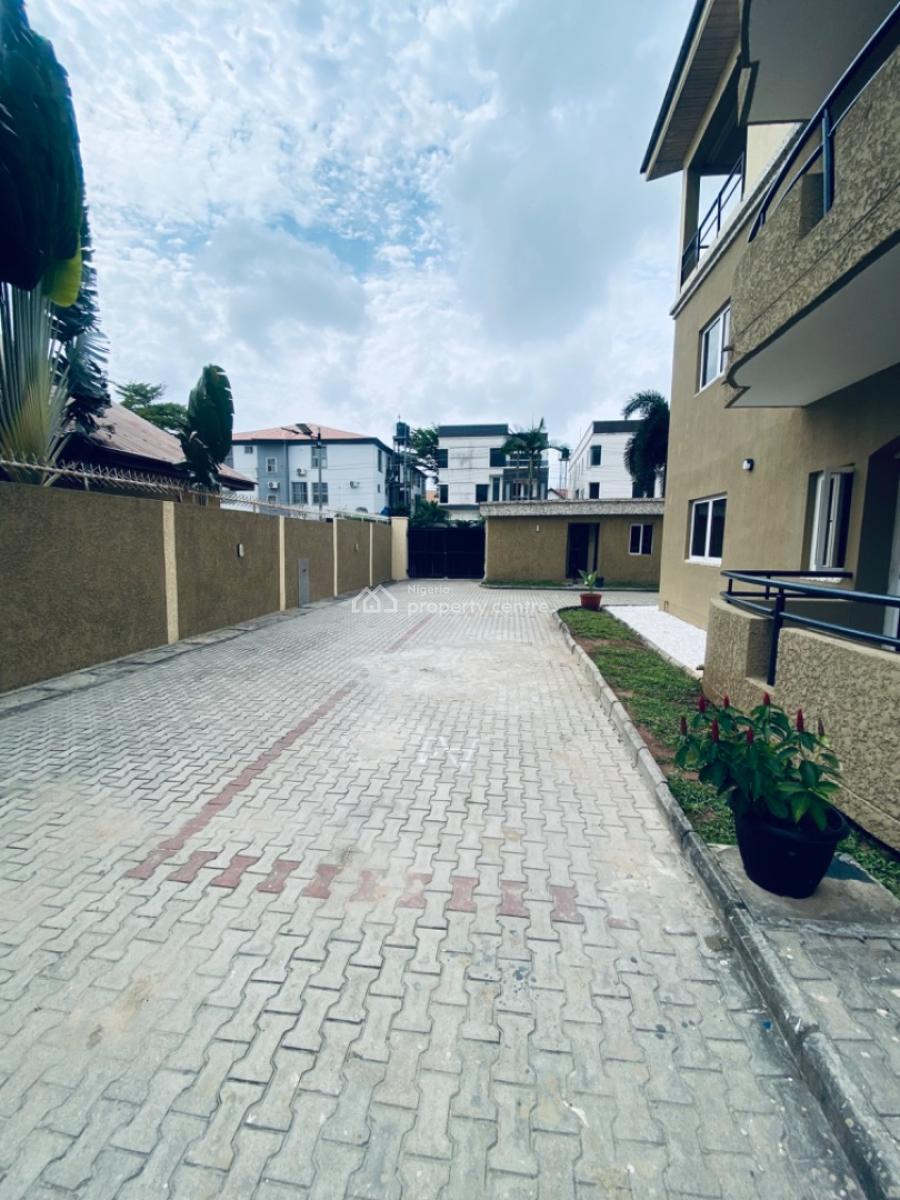Serviced 3 Bedrooms Apartments with Bq, Lekki Phase One, Lekki Phase 1, Lekki, Lagos, Flat / Apartment for Rent