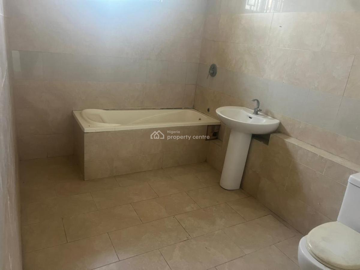 Self Compound 5 Bedroom Terrace Duplex with Bq, Lekki Phase 1, Lekki, Lagos, Terraced Duplex for Rent