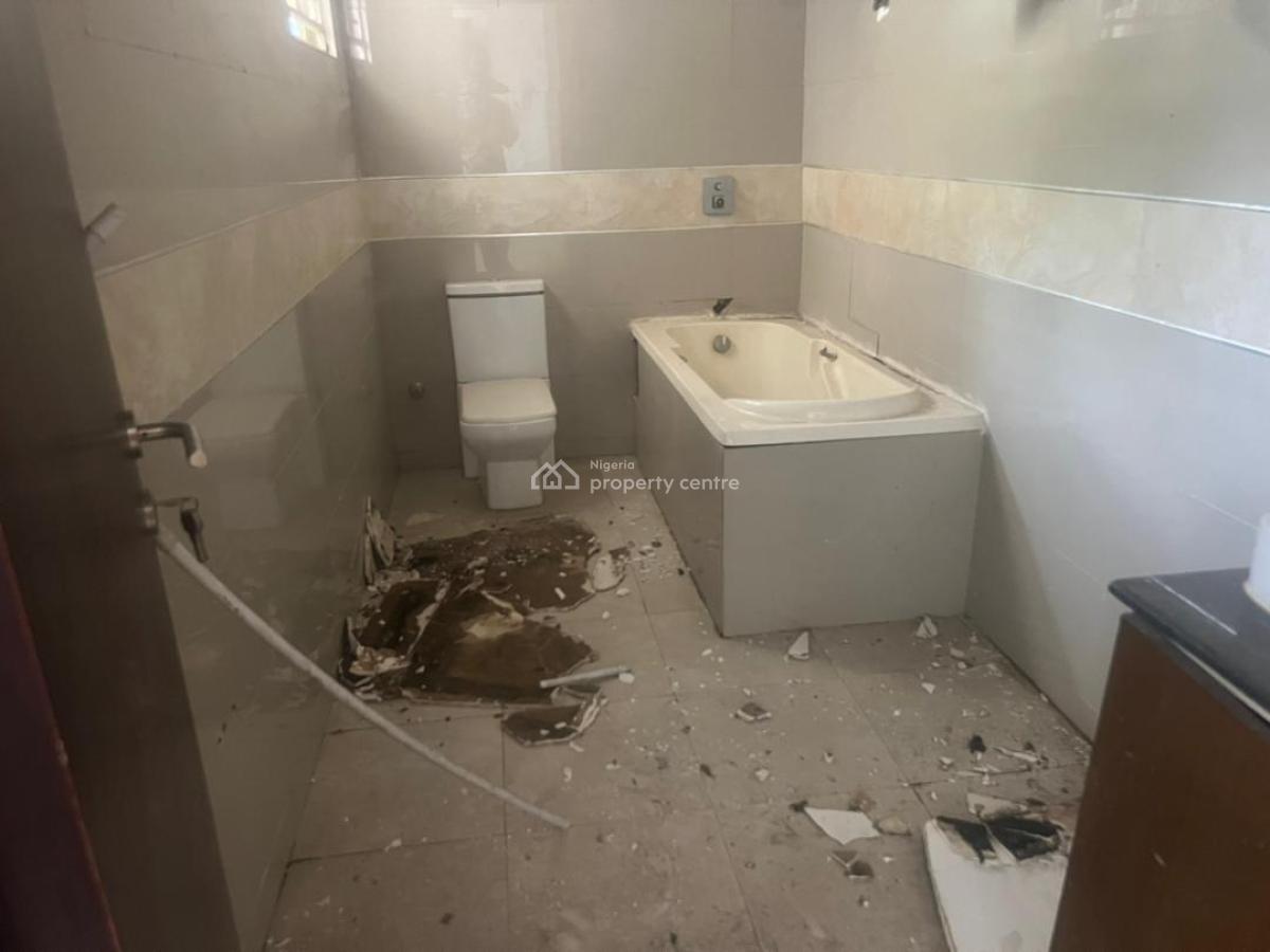 Self Compound 5 Bedroom Terrace Duplex with Bq, Lekki Phase 1, Lekki, Lagos, Terraced Duplex for Rent